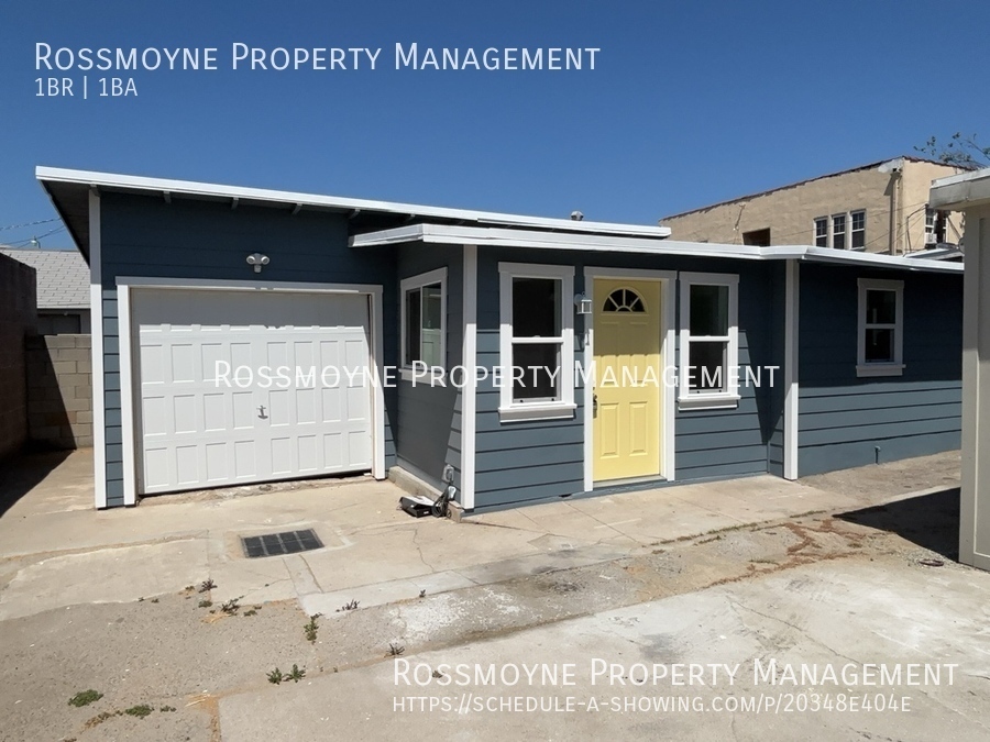 718 E. Chevy Chase Dr. - F Glendale blue garage